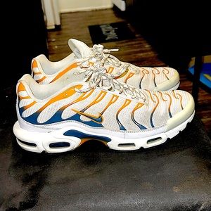 Nike. Size 11.5. Running shoe.